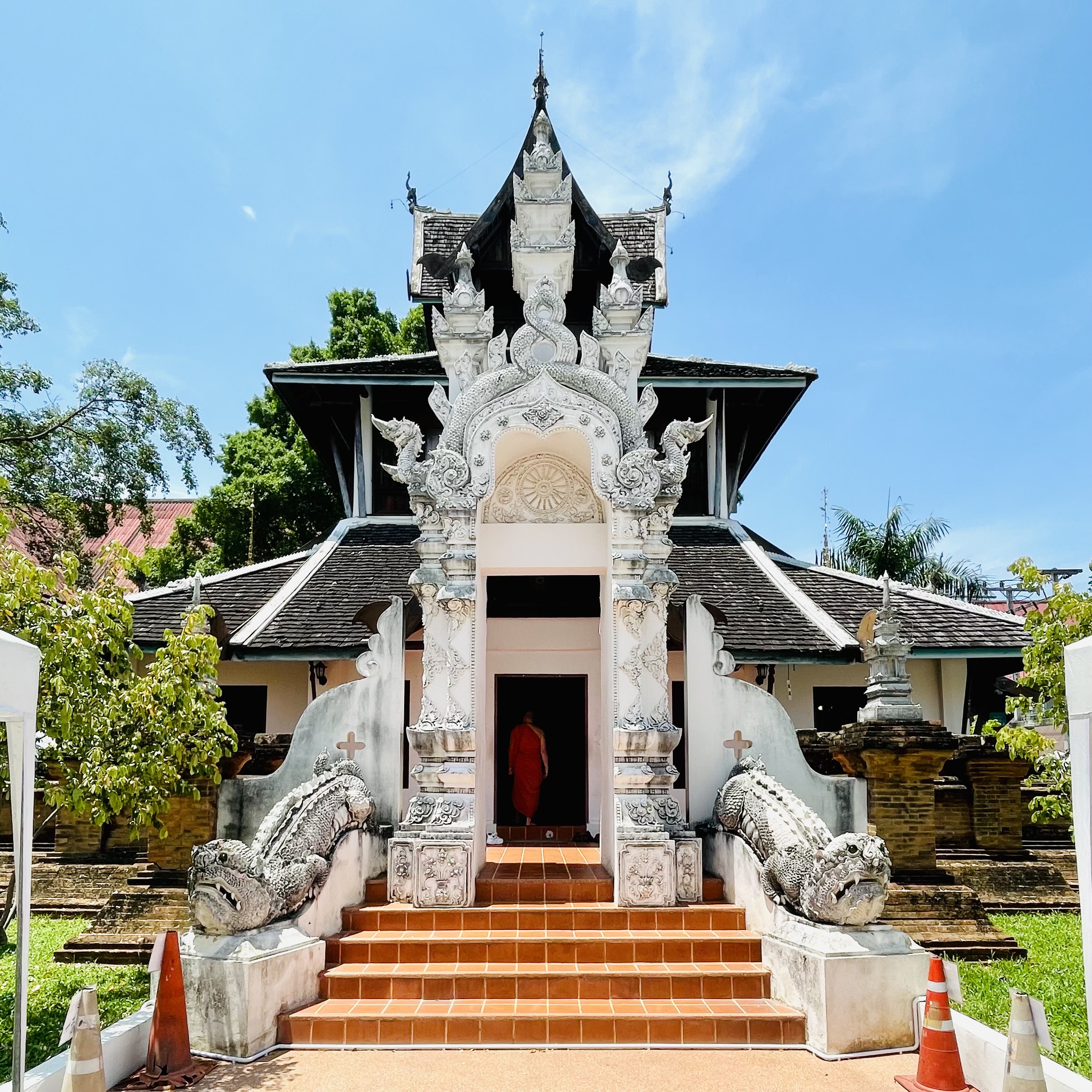Site du Wat Chedi Luang à Chiang Mai en Thaïlande