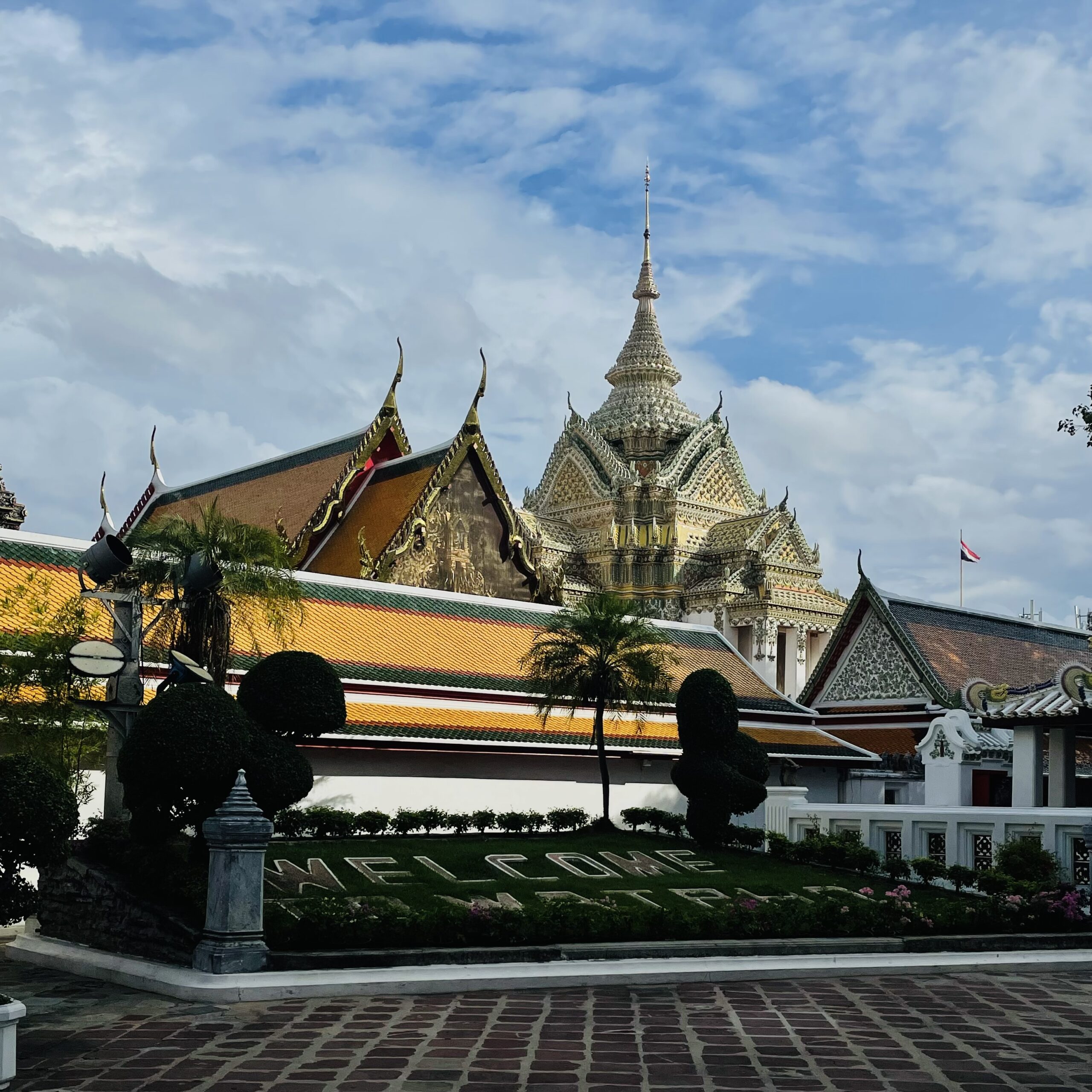 Vue intérieure du Wat Pho à Bangkok en Thailande