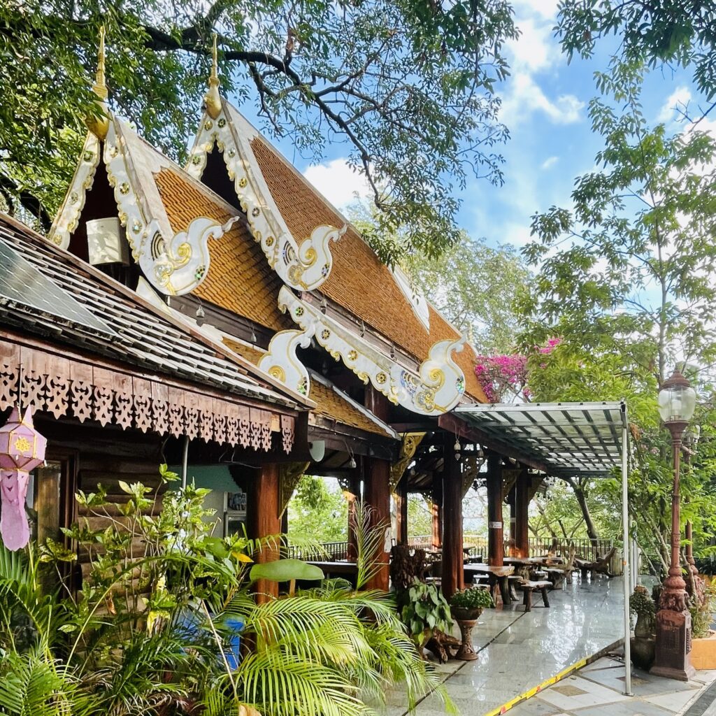 Wat Phrathat Doi Suthep dans les environs de Chiang Mai en Thaïlande