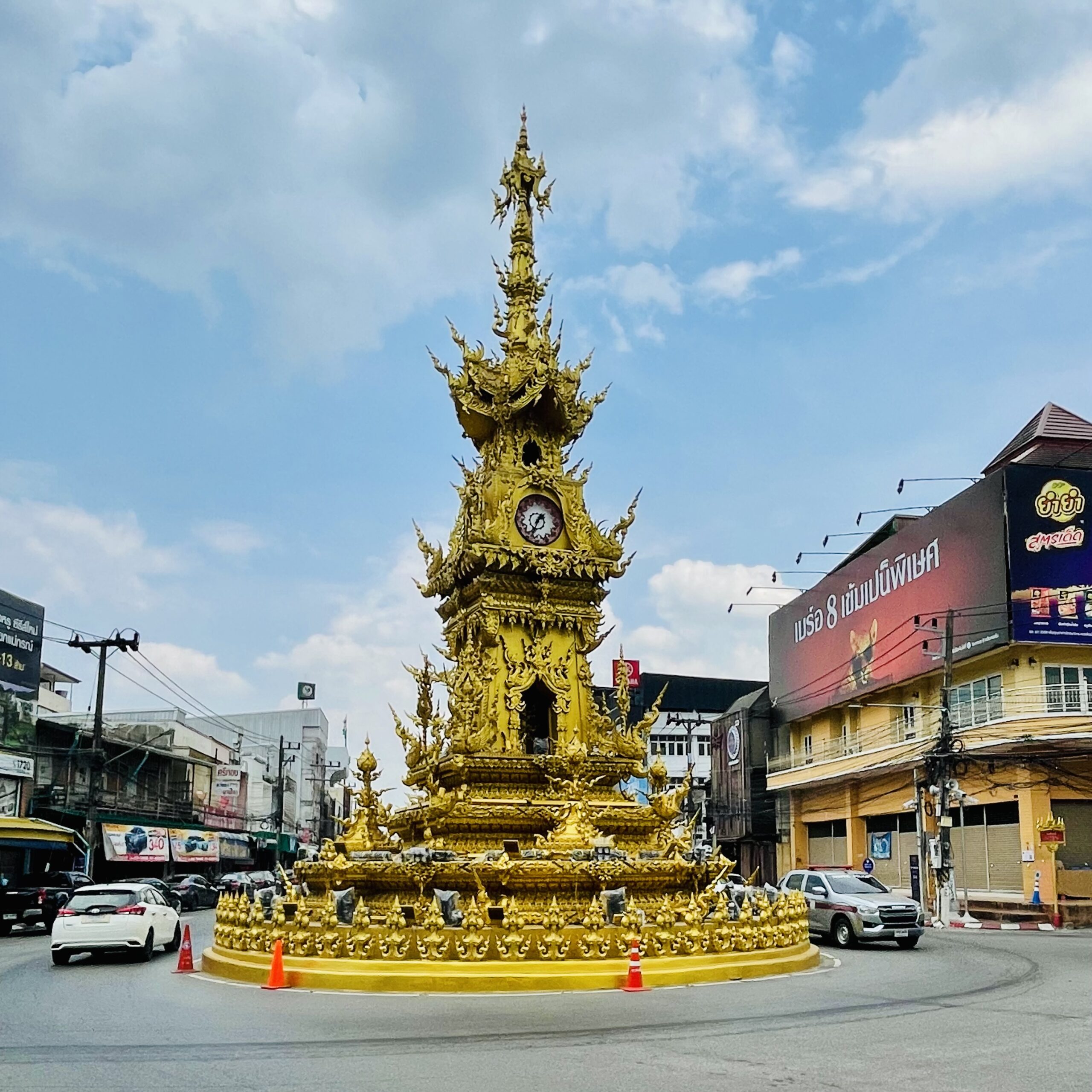 Vue de jour de la Tour de l'Horloge à Chiang Rai en Thaïlande